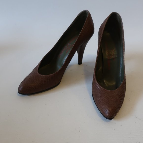 CHARLES JOURDAN PARIS BROWN PUMPS 37.5 US/7.5 * - Picture 1 of 7